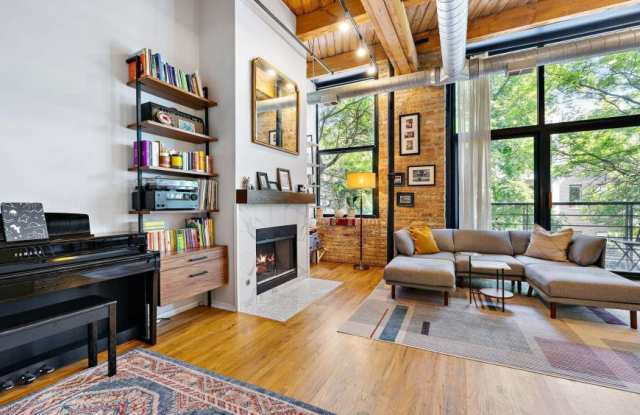 2210 West Wabansia Ave.