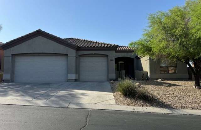 Laughlin Ranch 3 BR Large fenced Yard, 3 car-Boat Deep Garage Gated Entry on Parkway