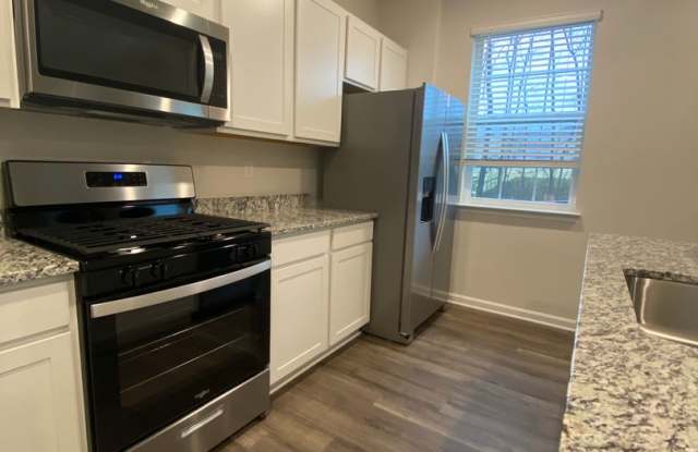 Beautiful Nearly-New 4 Bedroom, 2.5 Bath Home in Ridgley’s Reserve!