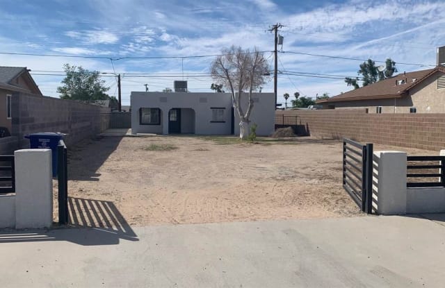 2062 WALNUT AVE - 2062 South Walnut Avenue, Yuma, AZ 85364