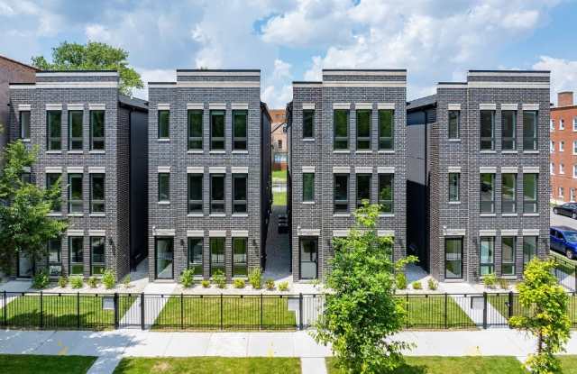 5004 South Prairie Avenue