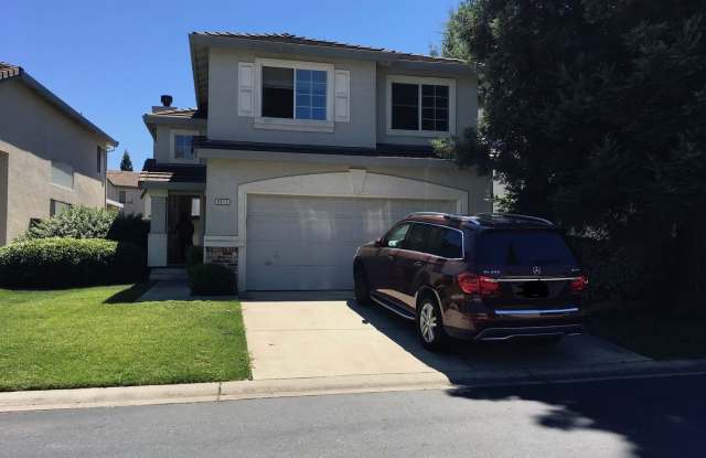 5512 Tamarindo Ln - 5512 Tamarindo Lane, Elk Grove, CA 95758