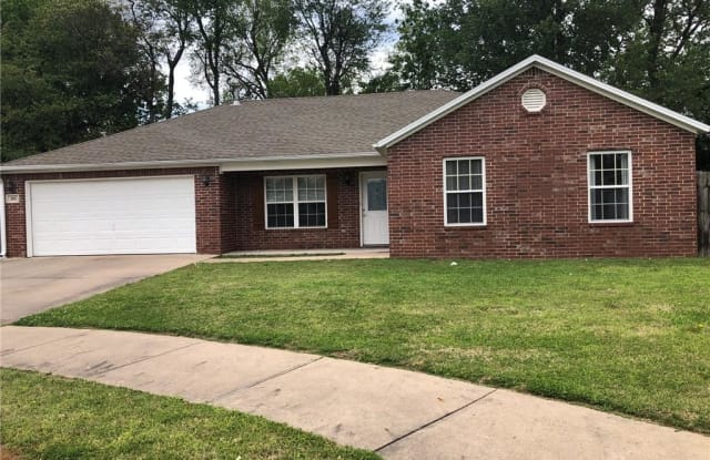 305 Ryan  CT - 305 Ryan Court, Siloam Springs, AR 72761