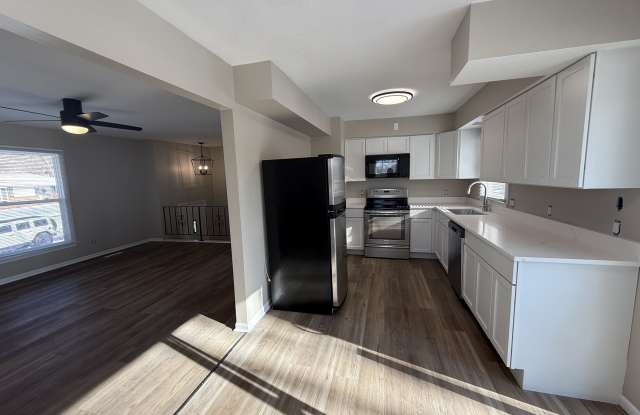 Photo of 1001 Caroline Terrace