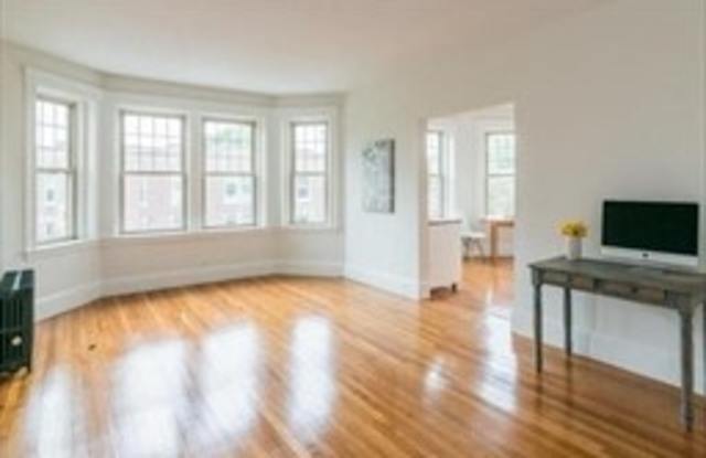 Photo of 71 Babcock Street - 5#5