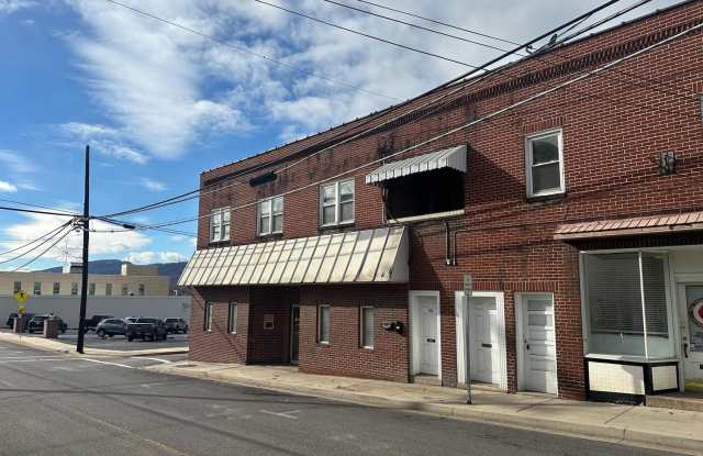 47 VIRGINIA AVE
