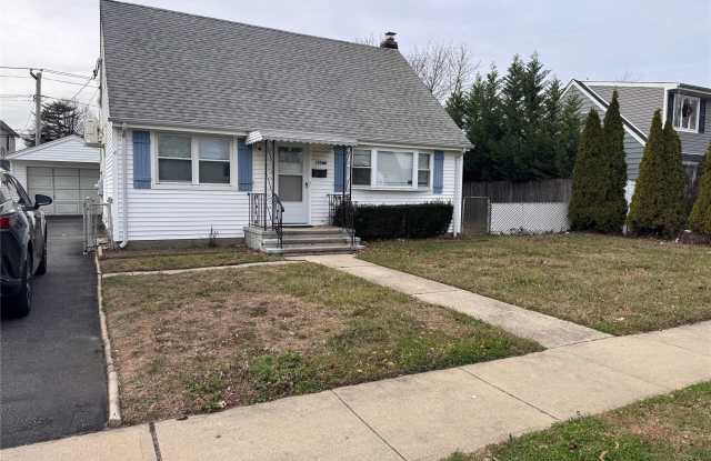 Photo of 190 Lee Avenue