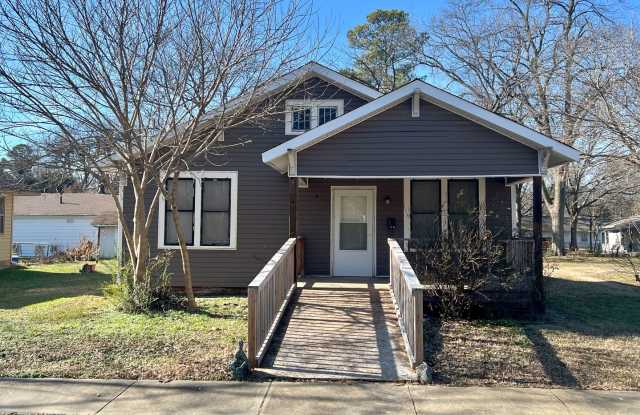 West End 3 Bedroom, 1 Bath for Rent!