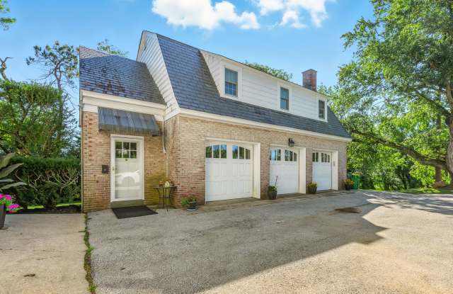 Photo of 22 Center Meeting Road#B