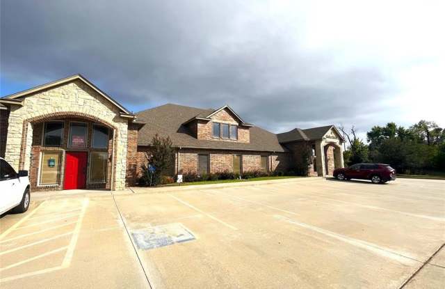 Photo of 1716 S Post Road