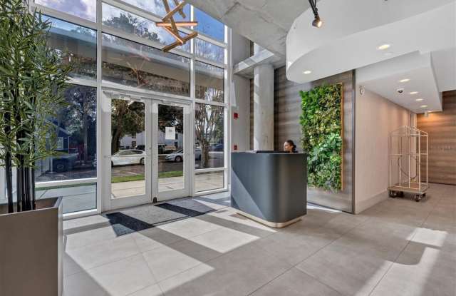 525 E JACKSON STREET