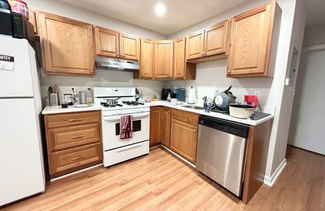 98 Hammond St #5E Boston MA 02120