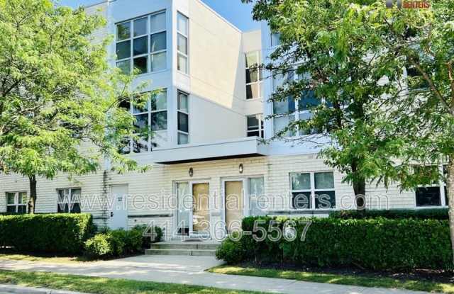 2130 N Commerce Street