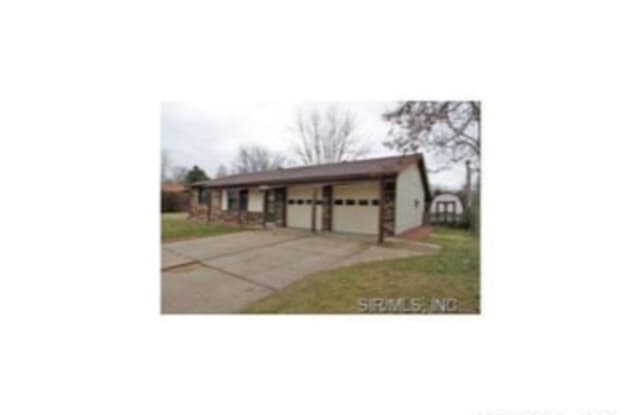 550 Traubel Dr - 550 Traubel Drive, Fairview Heights, IL 62208