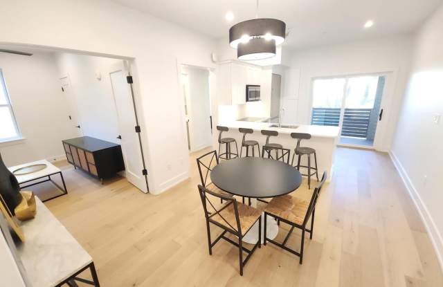 8610 EVERGREEN PL #201