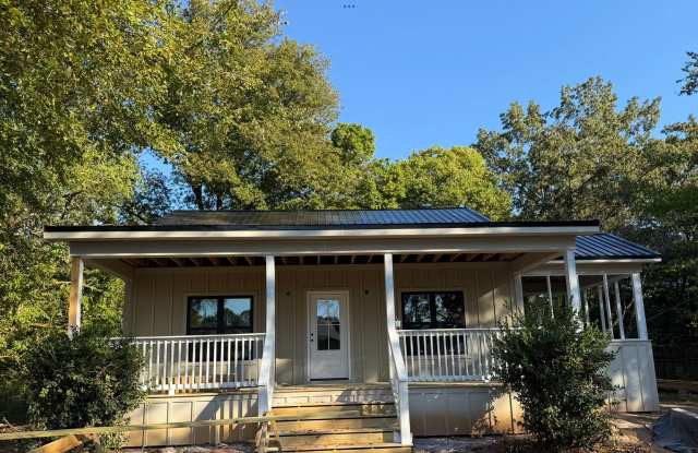 Photo of 1218 Rogers Road