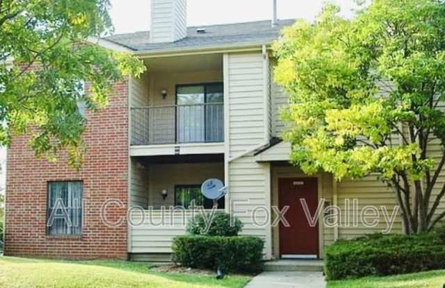 2028 N Rand Road
