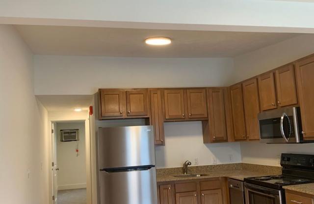 Newly Remodled 1 Bedrooms - 1.5 Blocks from IU's Memorial Union
