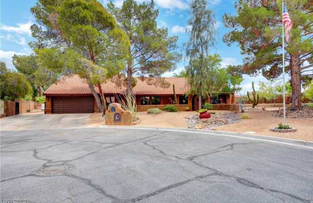 2245 Darwin Circle