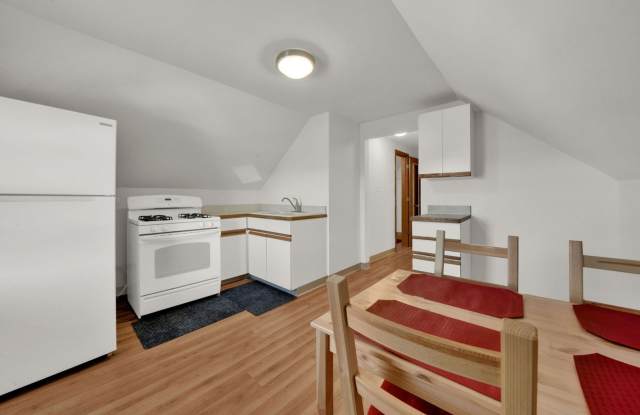 6238 S Massasoit Avenue