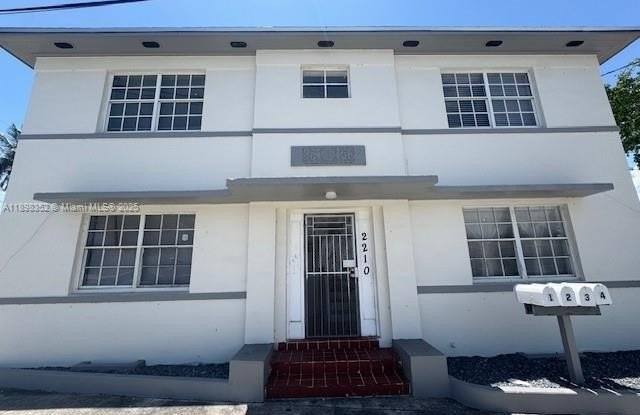 Photo of 2210 NW North River Dr