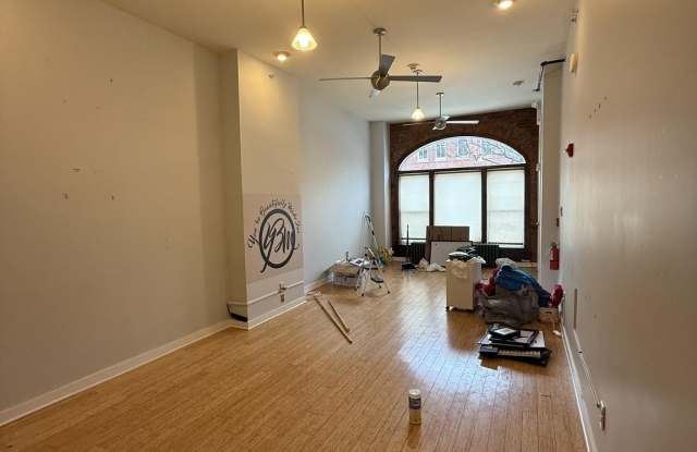 3853 LANCASTER Avenue unit: Commercial