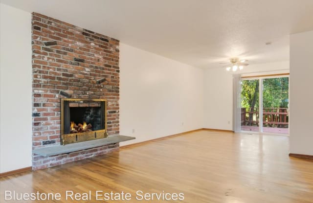 12575 SW Brookside Ave - 12575 Southwest Brookside Avenue, Tigard, OR 97223