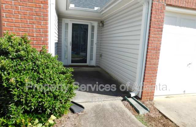 3266 Liberty Commons Dr NW