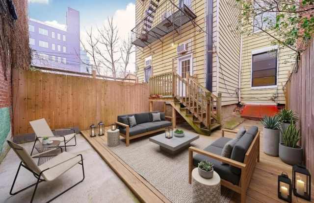108 Calyer Street
