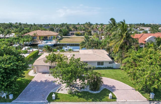 2265 Ne 24th St - 2265 Northeast 24th Street, Lighthouse Point, FL 33064