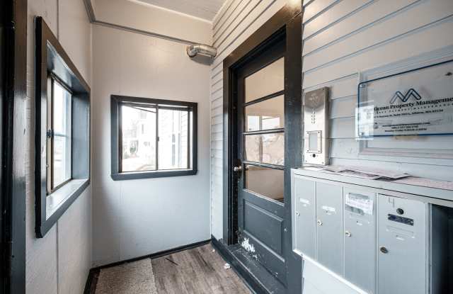 690-692 Main Street - 2