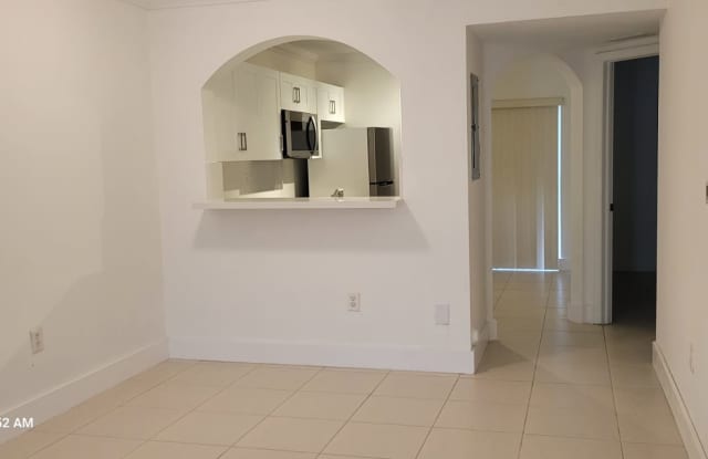 970 Northeast 34th Avenue # 103