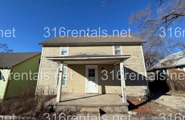 Photo of 1611 N Poplar St