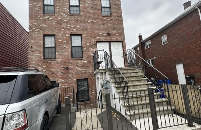 585 BRAMHALL AVE - 585 Bramhall Avenue, Jersey City, NJ 07304