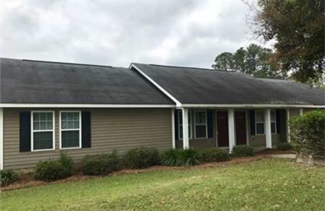 2004 Chestnut Avenue