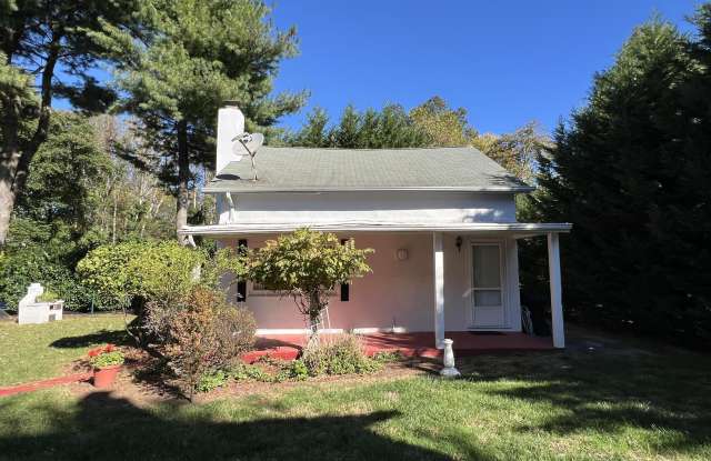 Photo of 7 Vineberg Court unit: Back House