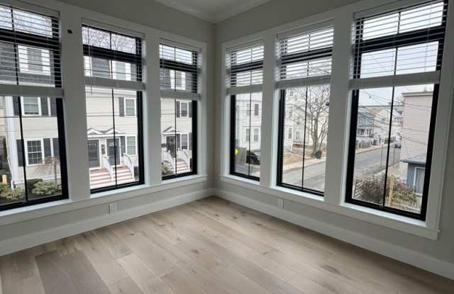 4-bed + 2+ bath New Luxury Lower Allston ~ Boston Landing