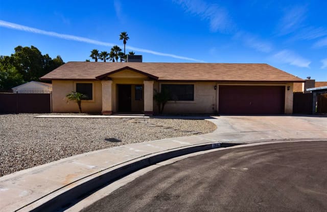 1356 S 41 AVE - 1356 South 41st Avenue, Yuma, AZ 85364