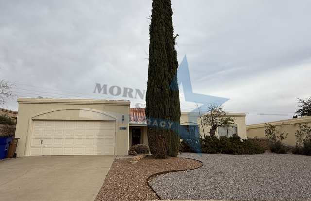 Move-in Special! Charming Home with Mountain Views!