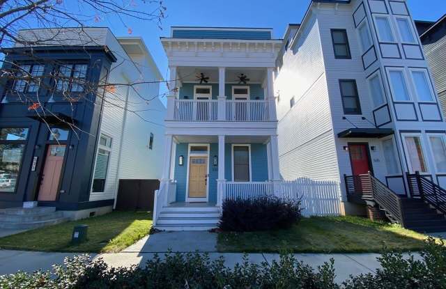 Photo of 533 Maywood Avenue