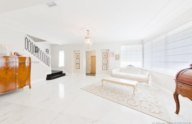 3420 Sheridan Ave - 3420 Sheridan Avenue, Miami Beach, FL 33140