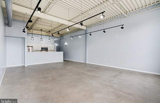 232 W GIRARD Avenue unit: 2B