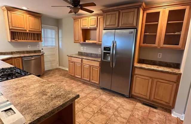 Photo of 102 S Illinois