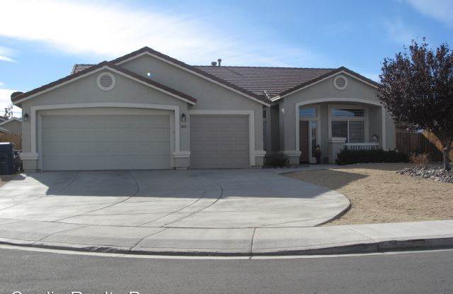 1065 Greenbrook place - 1065 Greenbrook Place, Fernley, NV 89408