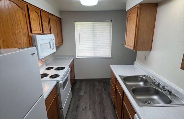 440 N Volland