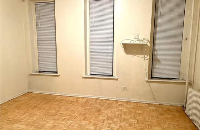 450 E 138th Street