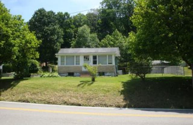 1765 Tyrone Road - 1765 Tyrone Road, Brookhaven, WV 26508