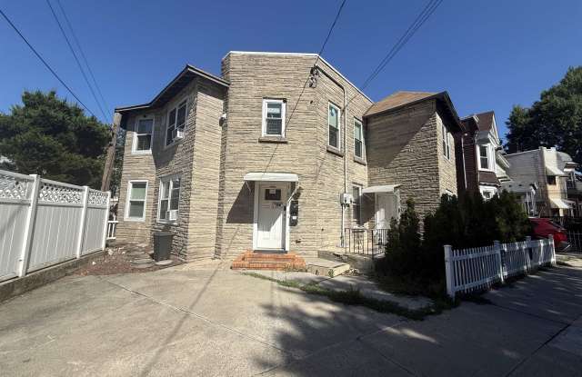 73 SANFORD PL