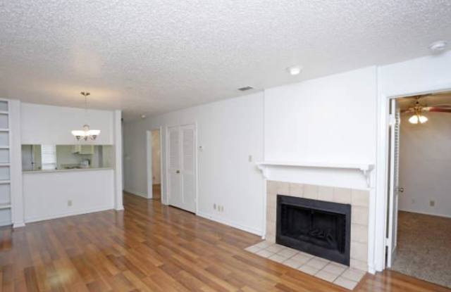 13121 NW Military Hwy, #610