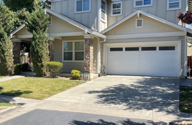 1030 COUNTRYWOOD LN - 1030 Countrywood Lane, Vacaville, CA 95687